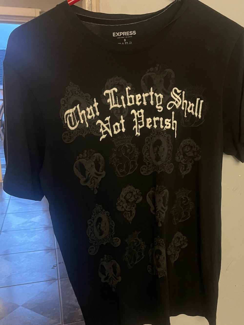 Express Black Short-Sleeve Graphic Tee with White Text Size Small